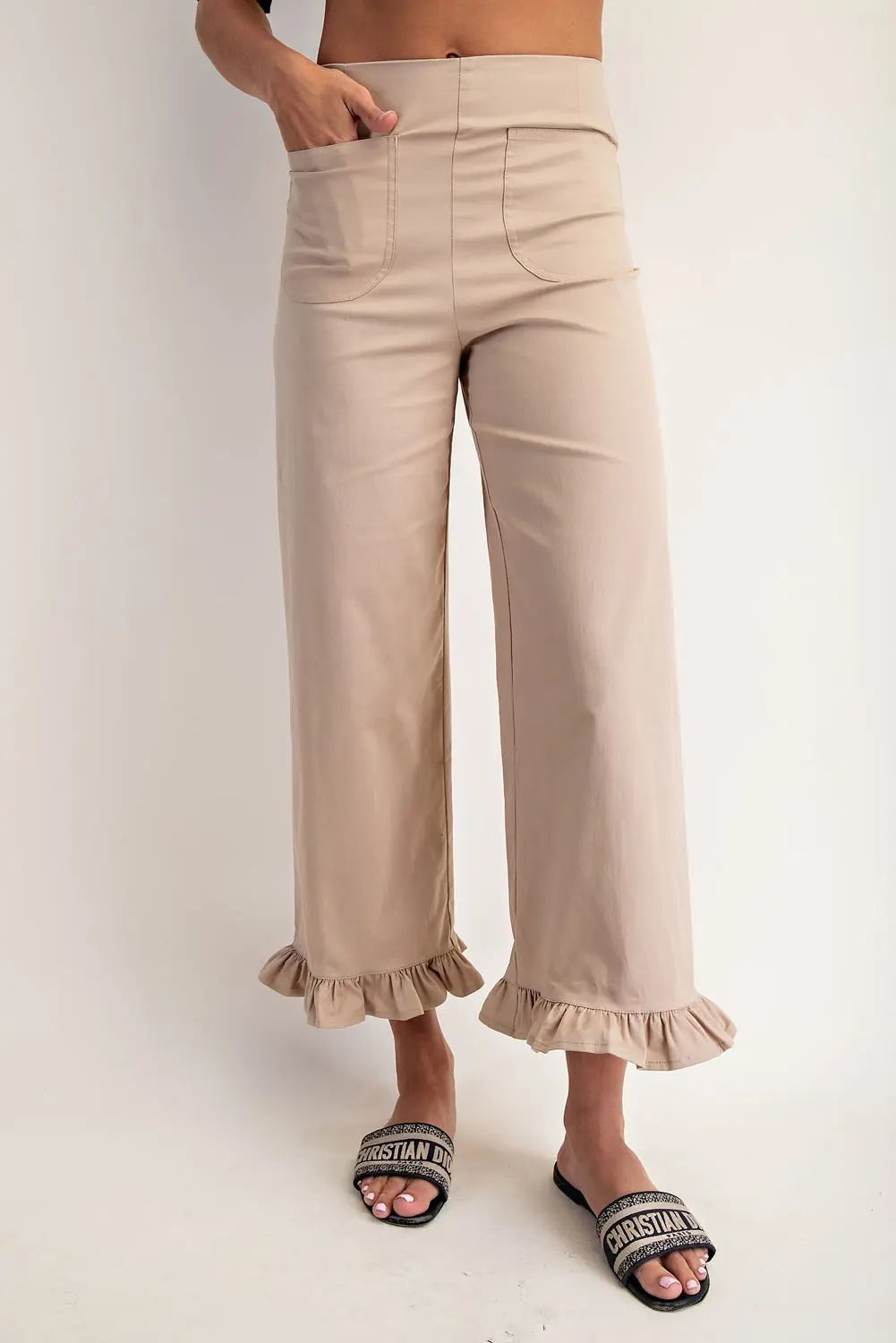 ee:some pants ruffled bottom