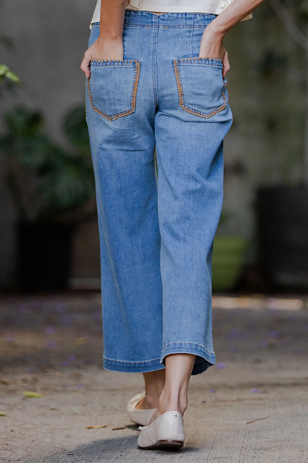 Whipstitch Pocket Cropped Pants ✨