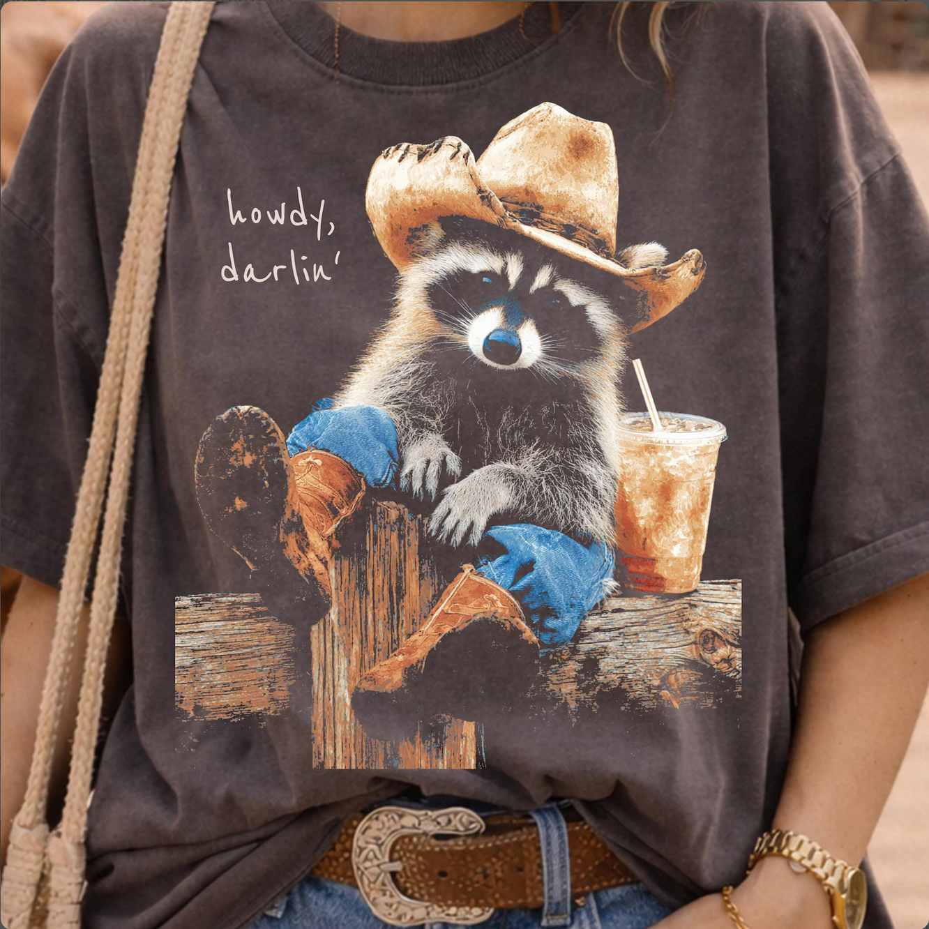 Howdy, Darlin' Raccoon Graphic Tee Pepper