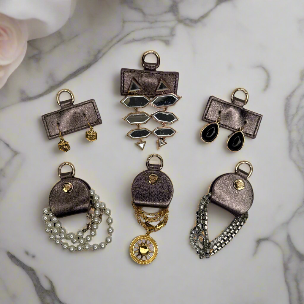 Train Jewelry Case - Bronze