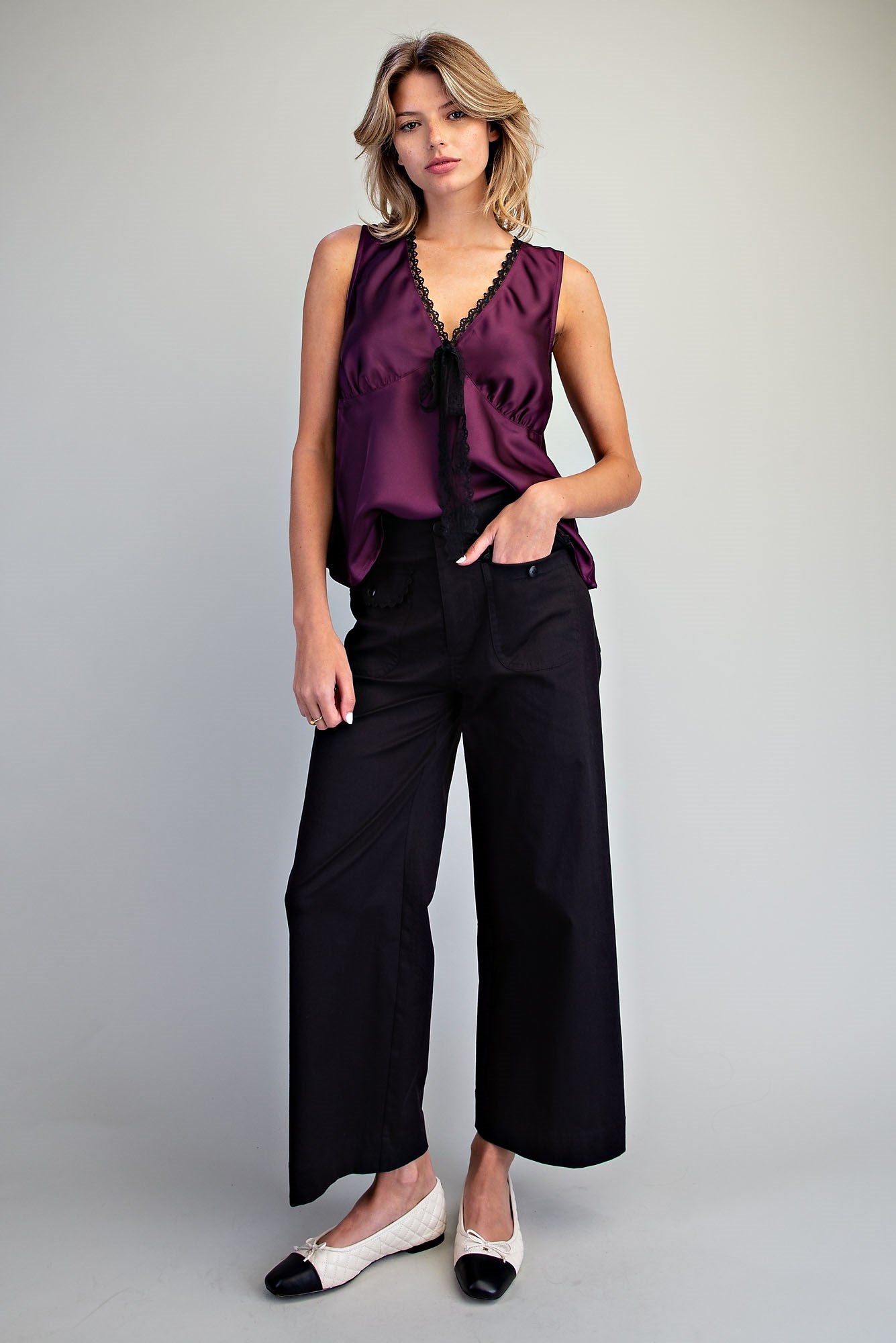 Scallop Trim Flap Pocket Pants
